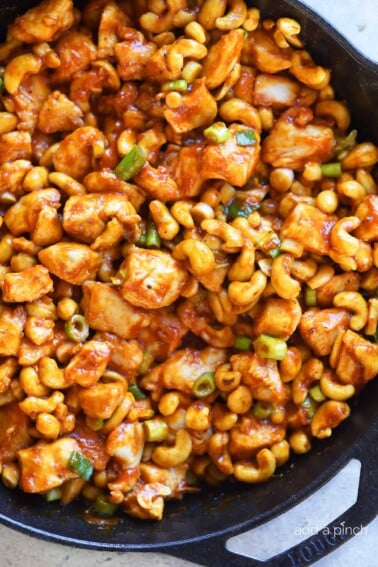 Cashew Chicken Recipe - This Cashew Chicken recipe makes a favorite quick and easy recipe perfect for busy weeknights! Ready and on the table faster than takeout! // addapinch.com