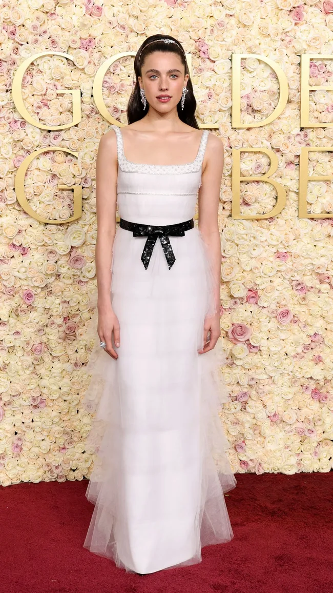 golden globes red carpet 2025 margaret qualley wears white dress