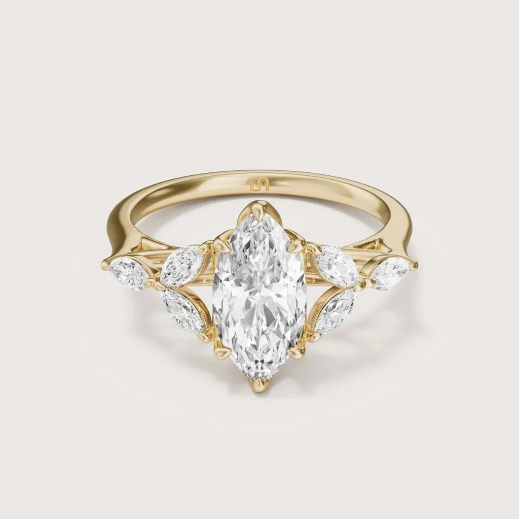 Lindelli, Fleur Marquise Side Stone Ring 