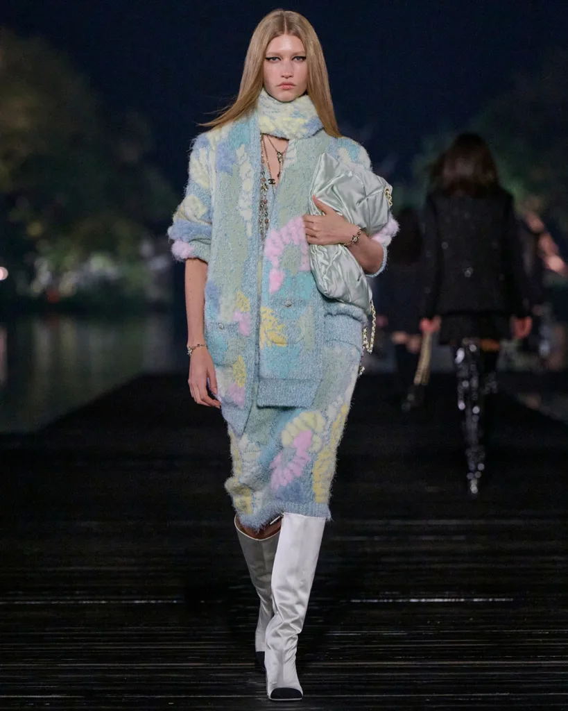 Chanel Metiers D'Art 2024/25 runway show Hangzhou